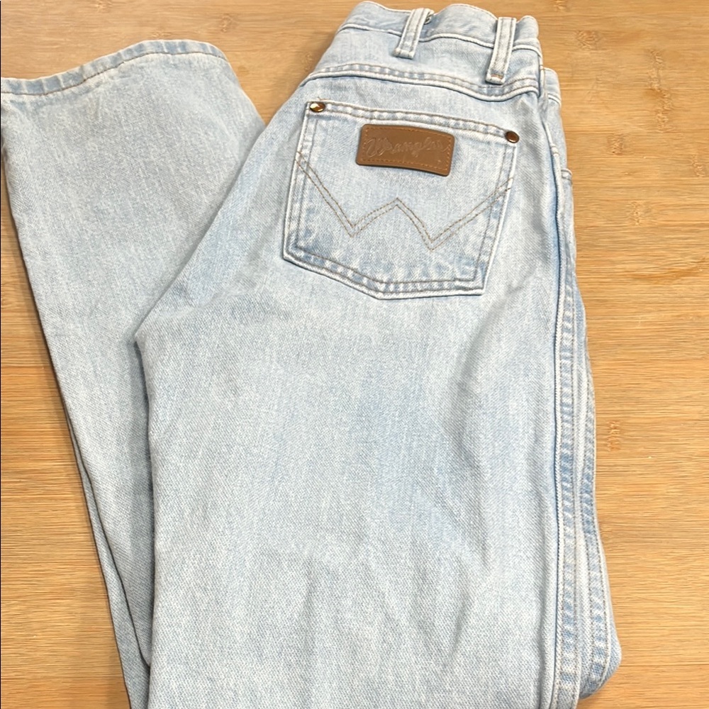 Wrangler Light Wash Denim Jeans
